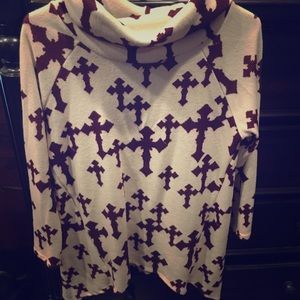 Cross pattern cowl neck asymmetrical tunic